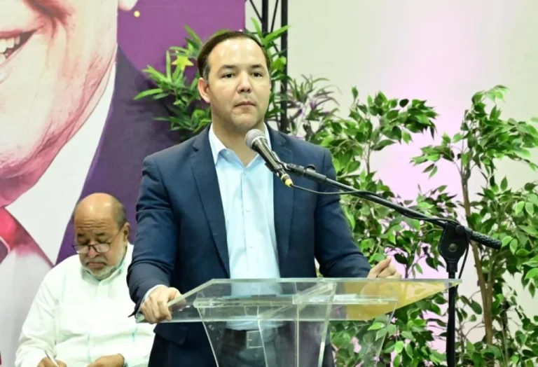 Gobiernos del PLD habían dejado resulto los apagones, asegura Johnny Pujols