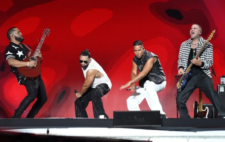 Romeo Santos y Aventura dominan lista en Spotify – #DeInteres   #FVDigital