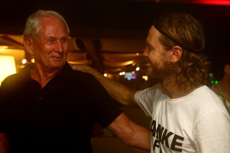 Sebastian Vettel confirma charlas con Red Bull para volver a la F1 #F1 #FVDigital