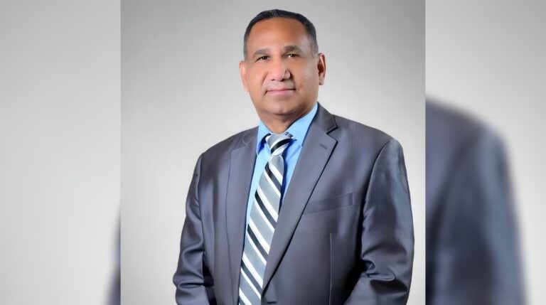 Hallan sin vida a hombre en su vehículo en San José de las Matas #FVDigital #FelixVictorino