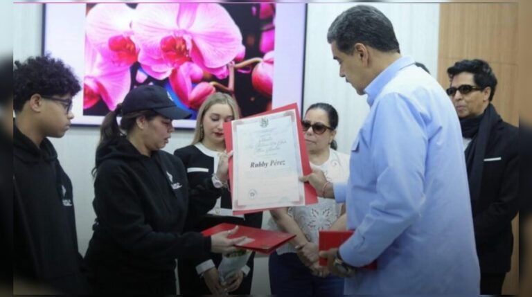 Rubby Pérez recibe nacionalidad venezolana de forma póstuma #FVDigital #FelixVictorino