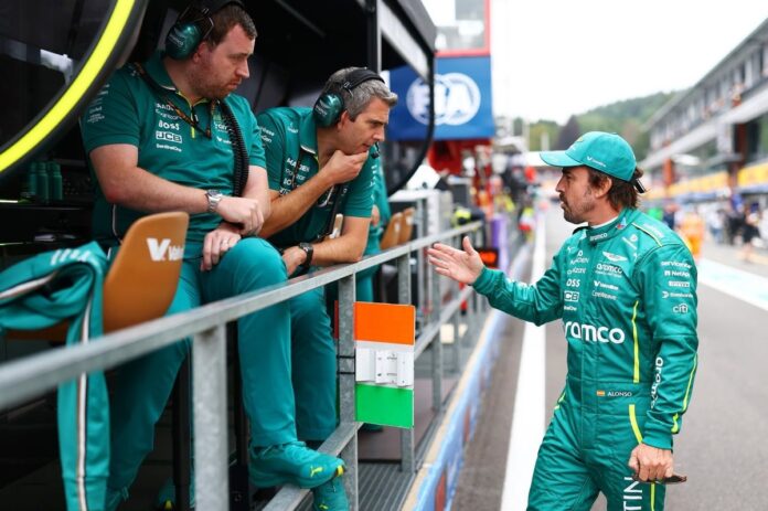 1753542918_fernando-alonso-aston-martin-r.jpg