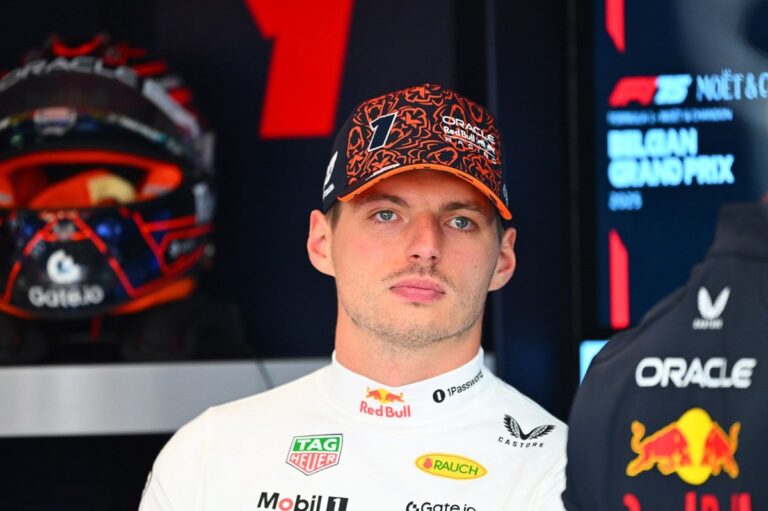 Verstappen no podrá usar la cláusula de su contrato con Red Bull F1 para 2026 #F1 #FVDigital