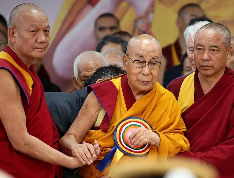 El plan para sucesión del dalai lama sigue en silencio