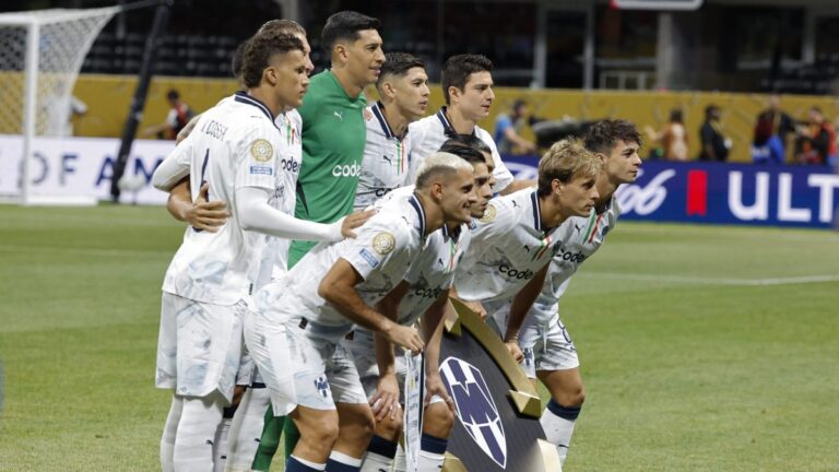 Aficionado de Rayados reconocido como el fanático dos millones del Mundial de Clubes #FVDigital