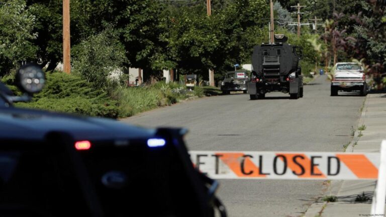 El atacante era de California y tenía 20 años