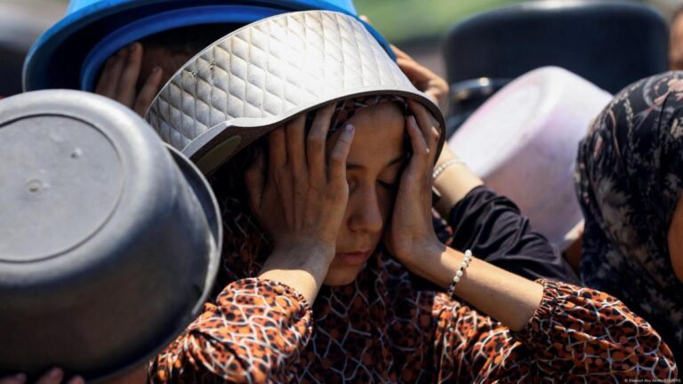 Los civiles no tienen acceso a la comida