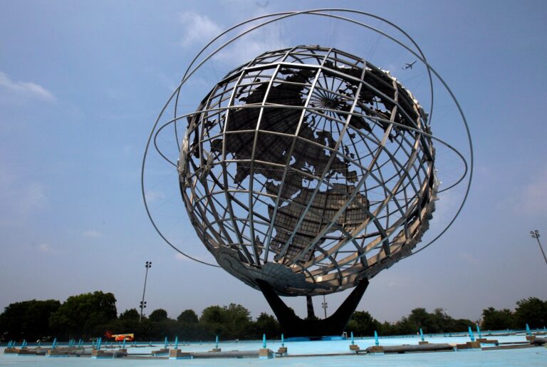 Hombre se ahogó en famosa fuente World’s Fair de Queens, Nueva York