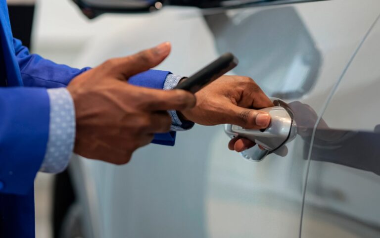 ¿Se puede abrir tu coche con el iPhone? Lista completa