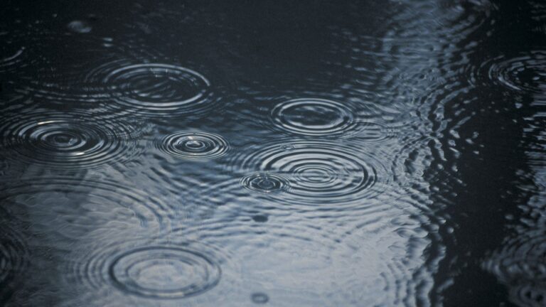 Lluvias débiles a moderadas por onda tropical sobre RD