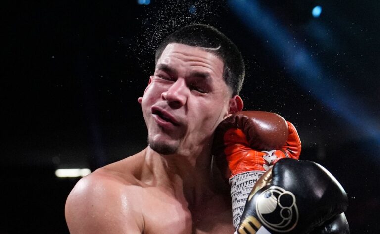 Drama en el Louis Armstrong: Sheeraz noquea a Berlanga y lanza reto a Canelo Álvarez