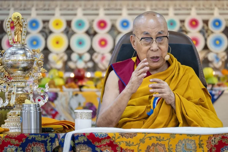 Dalai Lama anuncia sus planes de reencarnación para el futuro del Tíbet