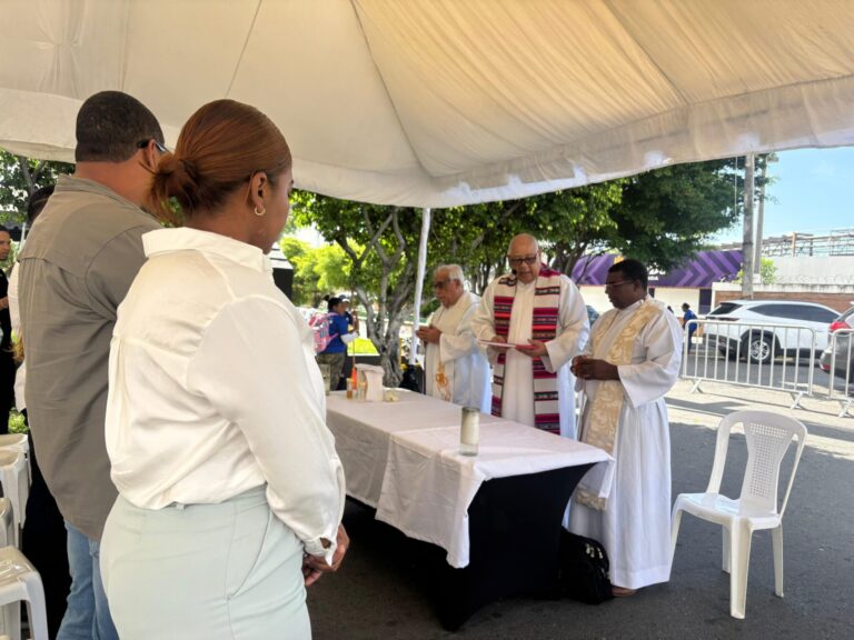 Exigen justicia en misa por la tragedia del Jet Set – #DeInteres   #FVDigital