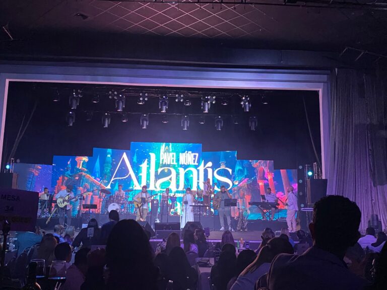 Pavel Núñez celebra 25 años de trayectoria