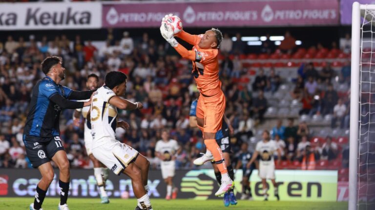 Keylor Navas aportó su experiencia para impulsar a Pumas a su primera victoria 2-0 #FVDigital