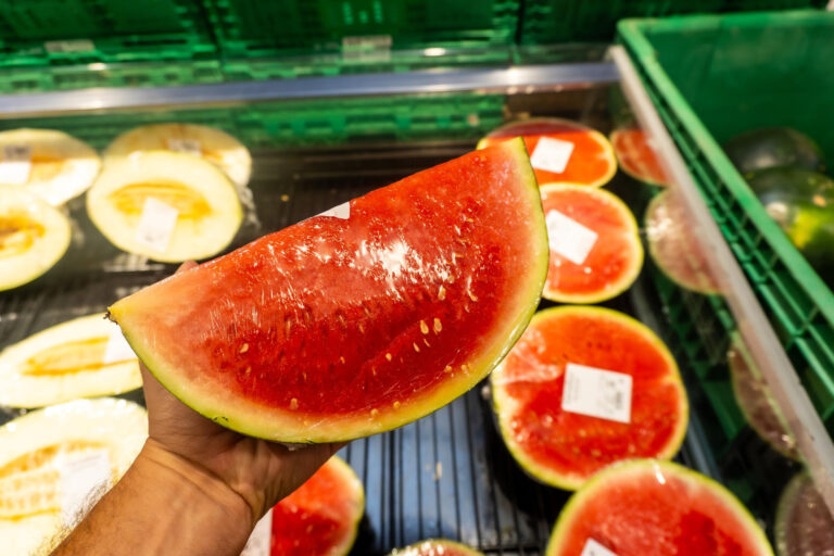 #Salud: La OCU alerta del peligro que esconden las sandías partidas del supermercado