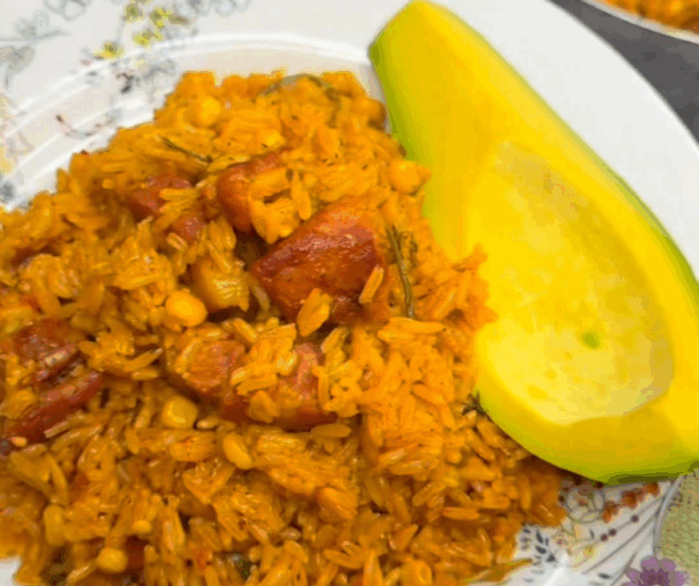 Comida de las 12: Locrio de costillita ahumada   #FVDigital