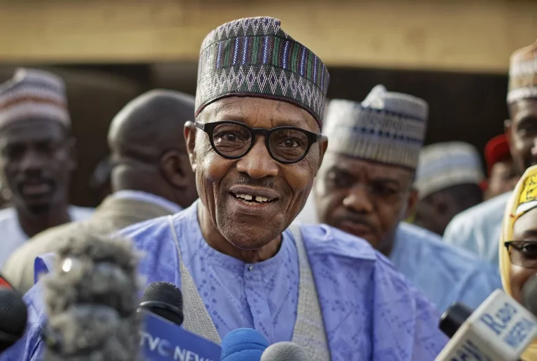 Muere en Londres el expresidente nigeriano Muhammadu Buhari