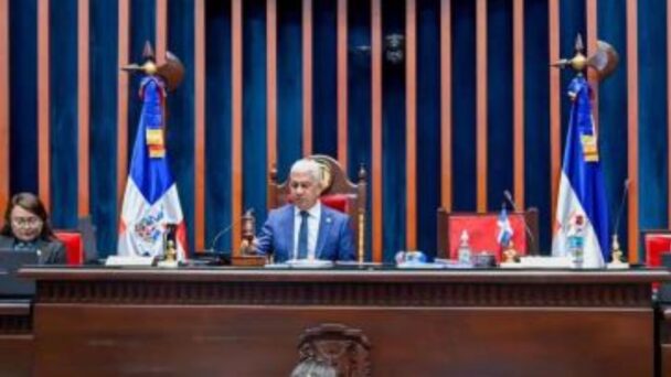 Senado-de-la-Republica-Dominicana-608x342.jpg
