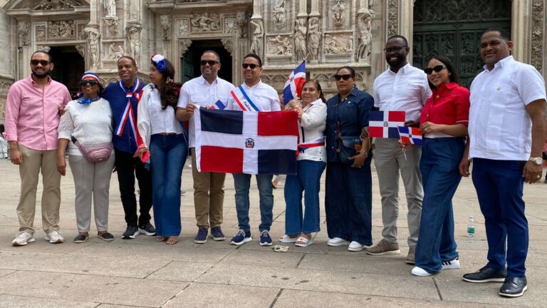 Cientos de criollos celebran la Parada Dominicana en Italia #FVDigital