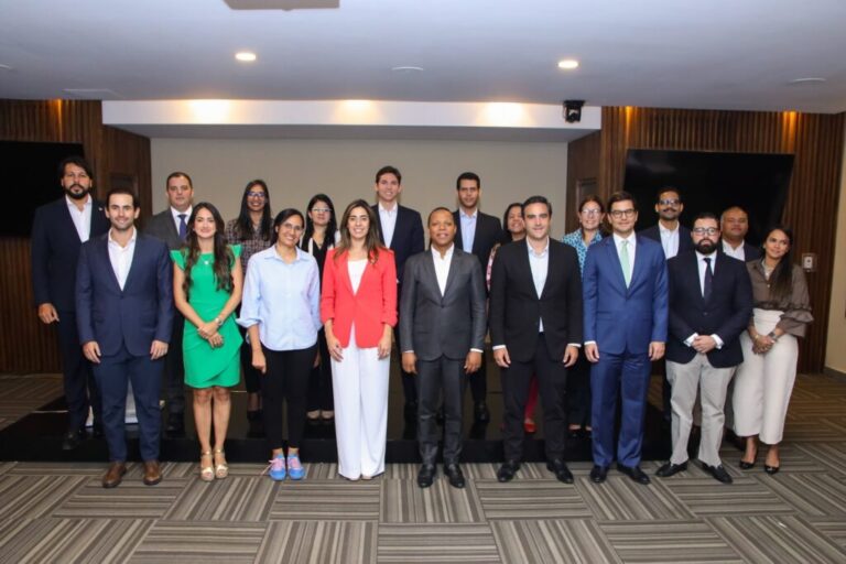 ANJE recibe al INTRANT para socialización Plan de Movilidad #FVDigital