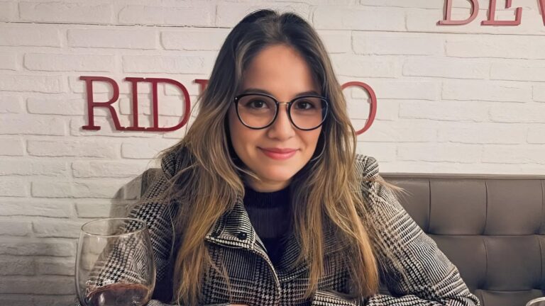 ¡Adiós depresión! Histórica cirugía da esperanza a joven de 27 años