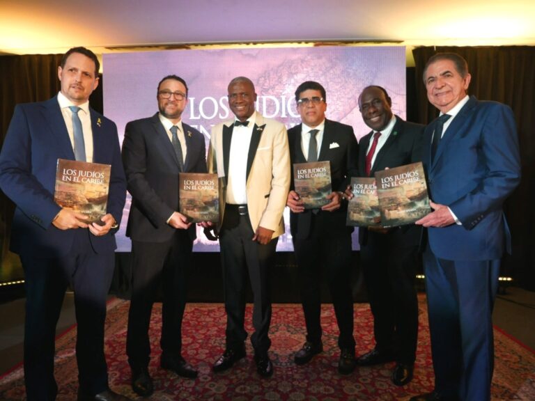 Many Valera pone en circulación el libro Presencia Judía en el Caribe