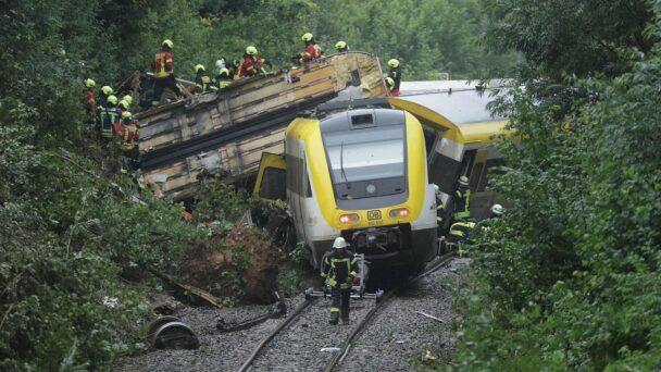 accidente-de-tren-en-alemania-608x342.jpg