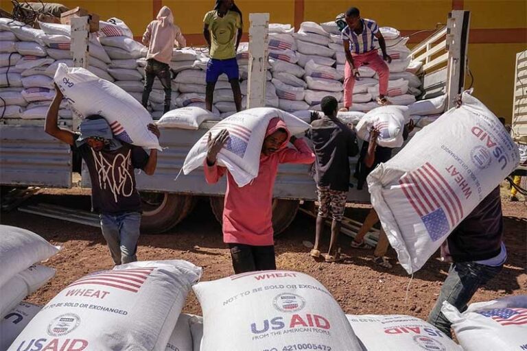 Dicen recortes a USAID podrían causar 14 millones de muertes