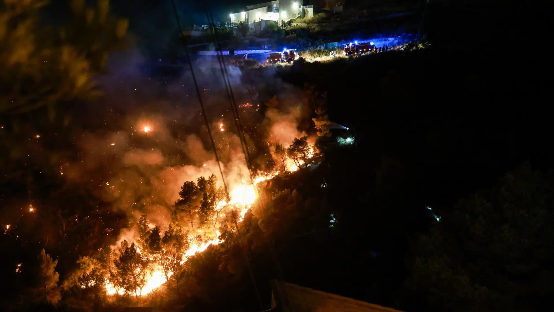 europapress-6847620-08-july-2025-france-marseille-fire-in-marseilles-northern-neighborhoods.jpeg