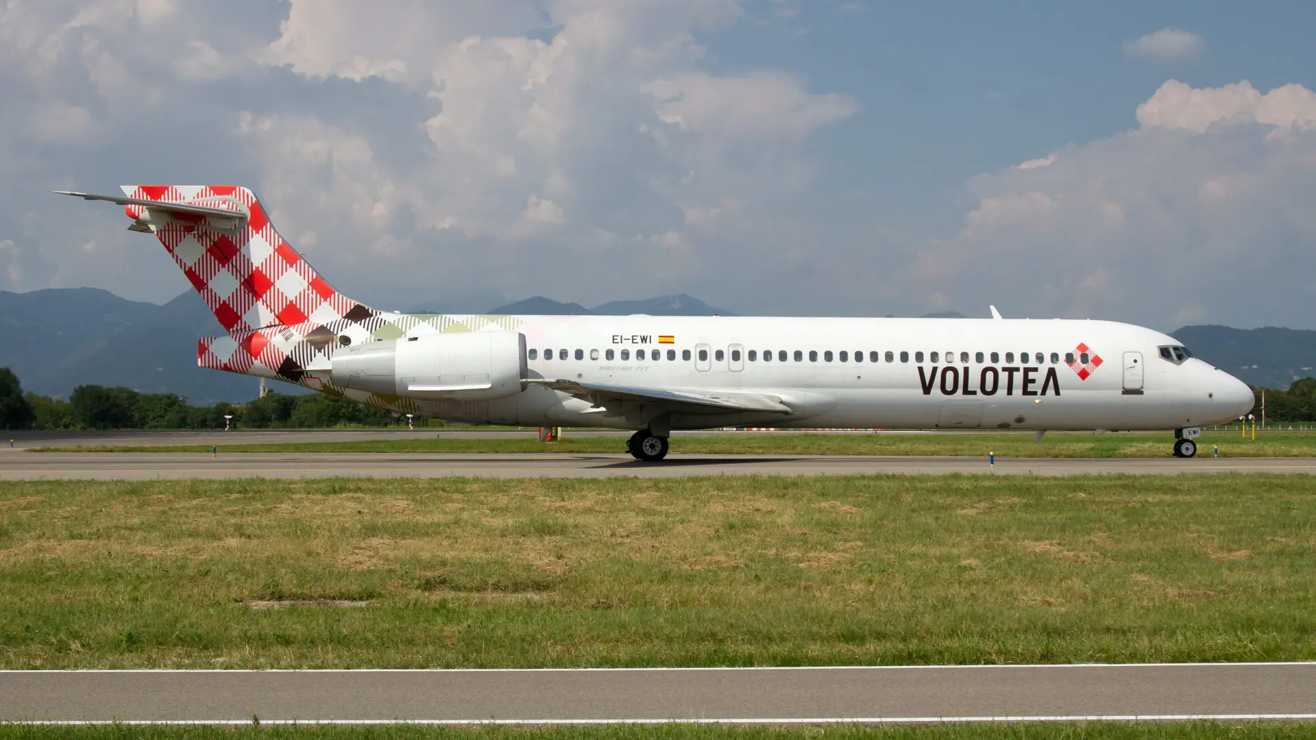 imagen-de-archivo-de-un-avion-de-volotea.jpeg