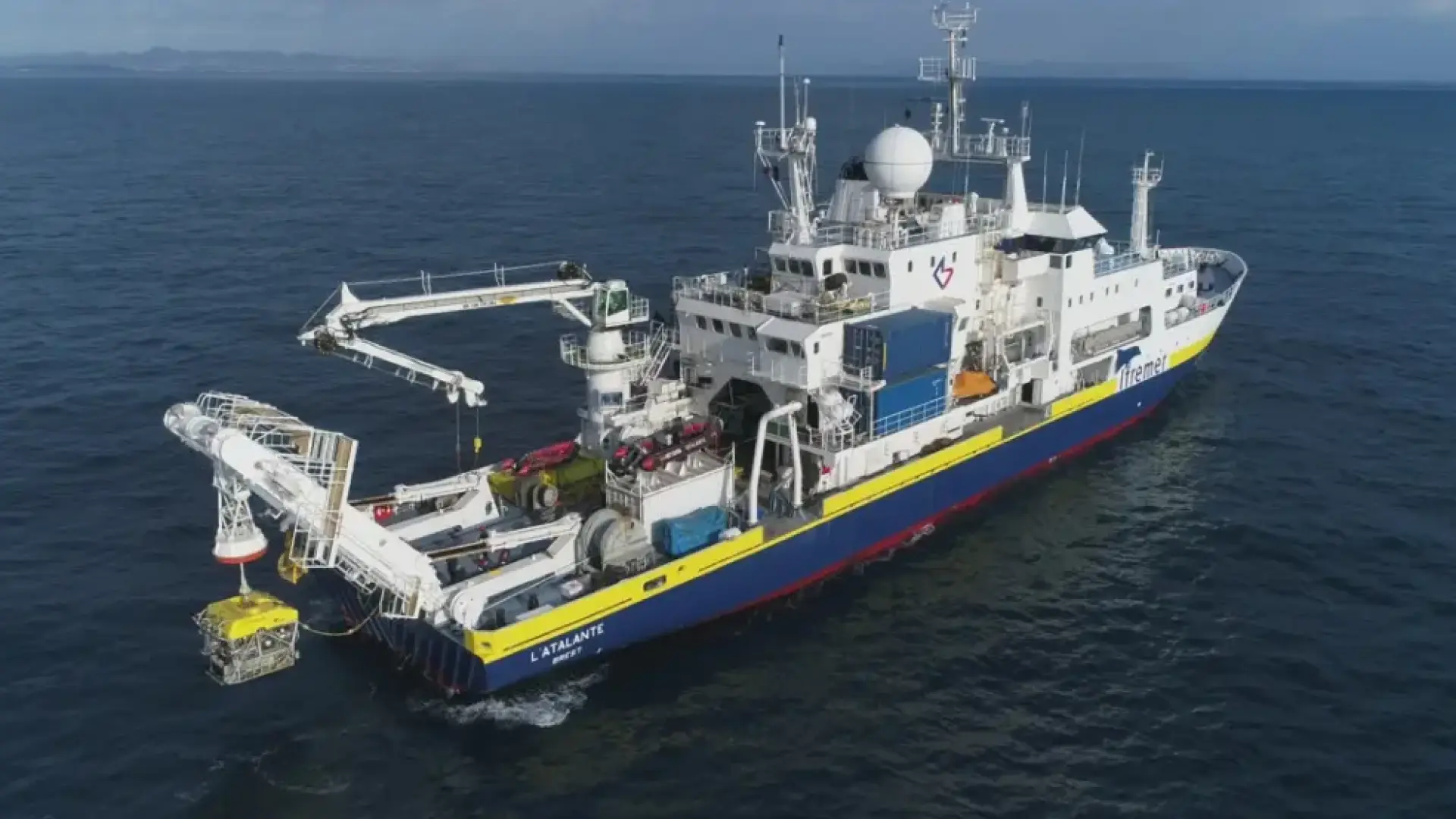 imagen-del-buque-frances-latalante.png