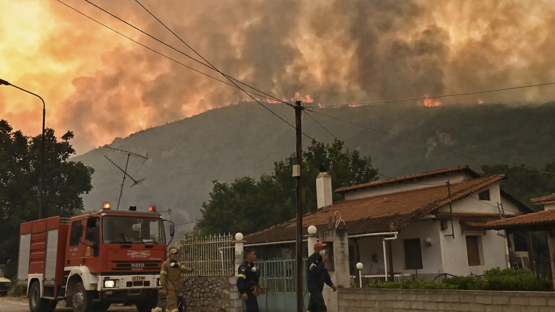 imagen-del-incendio-de-corintia.jpeg