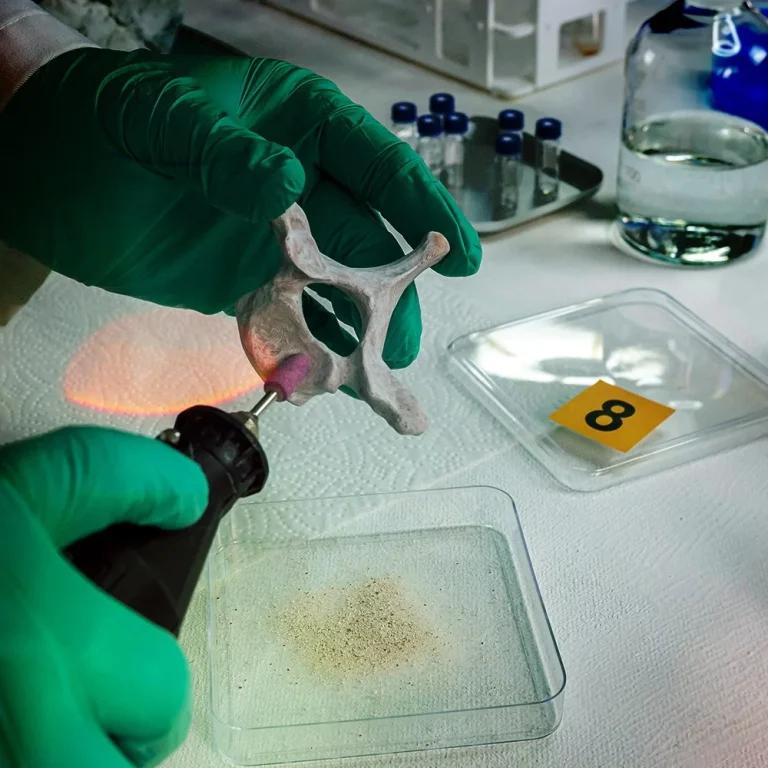 Así quedan sueldos para forenses tras aumento de hasta 82%