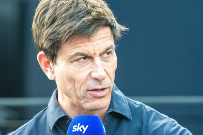 toto-wolff-das-wetter-darf-nicht-immer-die-ausrede-sein-25070313.jpg