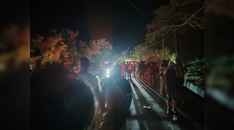 Autobús sufre percance en Jamao al Norte; varios dejaron de vivir #FVDigital #FelixVictorino