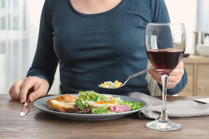 7-alimentos-que-nunca-hay-que-acompanar-con-vino1.jpg