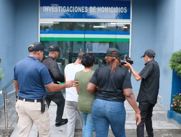 Pareja es detenida por pérdida de una peque de 7