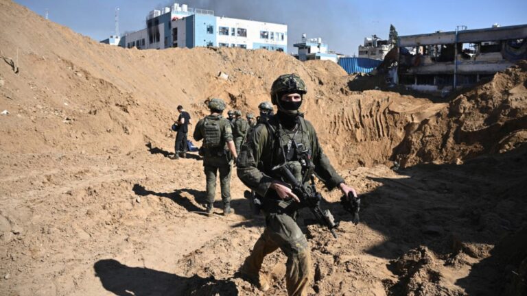 Cruz Roja condena los vídeos de Hamás de rehenes y pide que se les permita asistirlos