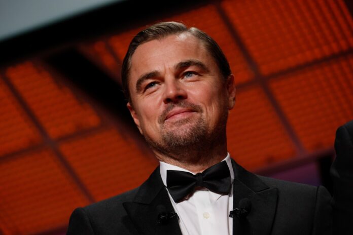 leonardo-dicaprio-retenido-por-la-policia-en-ibiza.jpg