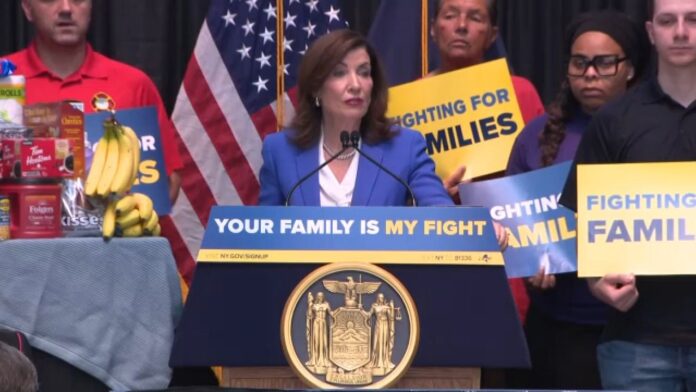 kathy-hochul-080425.jpeg
