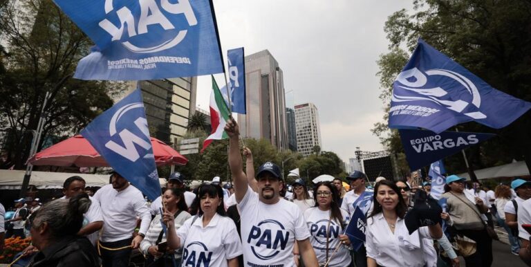 La oposición mexicana se fragmenta frente a la hegemonía de Sheinbaum: el PAN anuncia que se separa del PRI