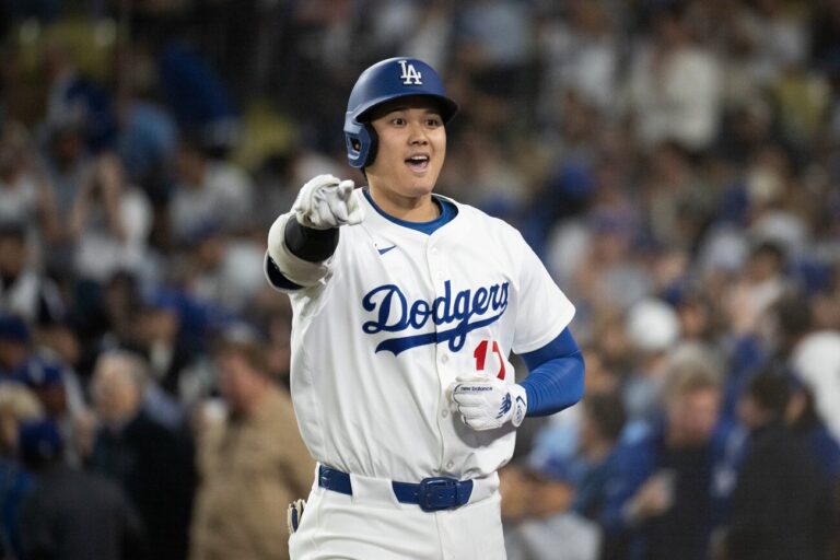 ¡Historia pura! Ohtani conecta tres jonrones y lanza seis ceros para llevar a los Dodgers a la Serie Mundial #FVDigital