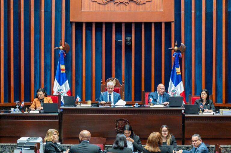 Senado aprueba en segunda lectura Código de Trabajo con nuevas conquistas laborales