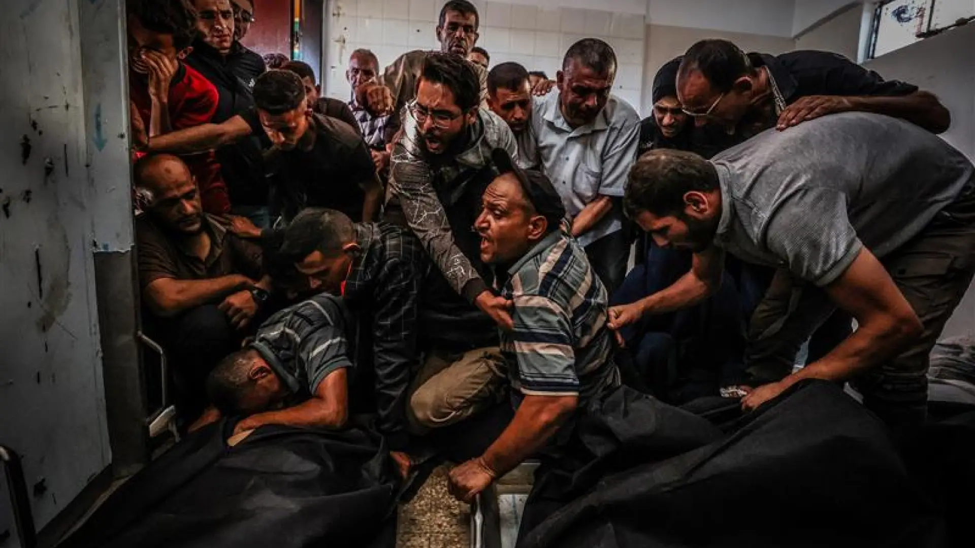 #Mundo:Israel vuelve a atacar la Franja tras acusar a Hamás de violar el alto el fuego #FVDigital