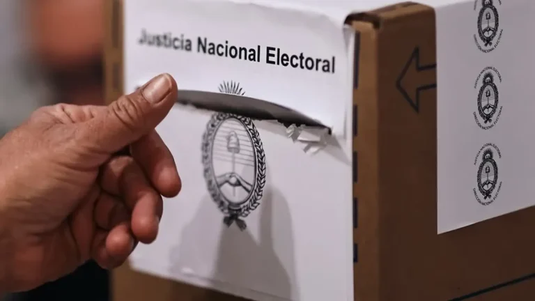 #Mundo:Voto obligatorio, una sola papeleta, electores menores de edad… así serán este domingo las elecciones de mitad de mandato en Argentina #FVDigital