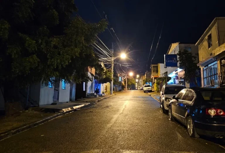 Edenorte entrega segunda etapa de alumbrado público en Santiago Oeste con inversión de RD$1.2 millones