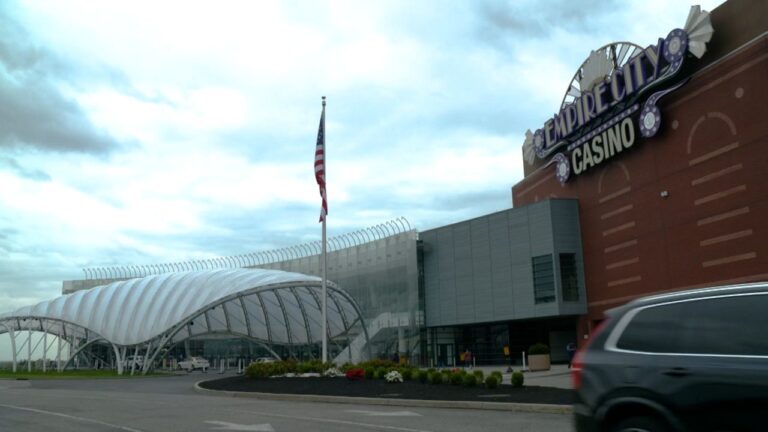 Hochul no investigará decisión de MGM de retirar oferta