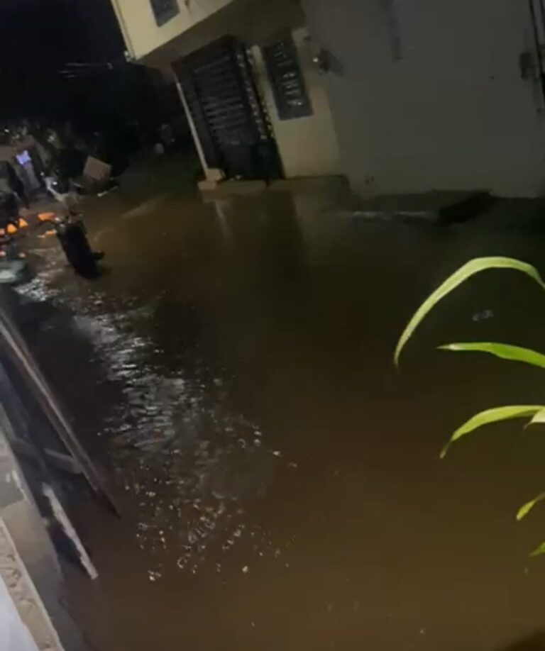 Lluvias provocan inundaciones en varios sectores de Constanza