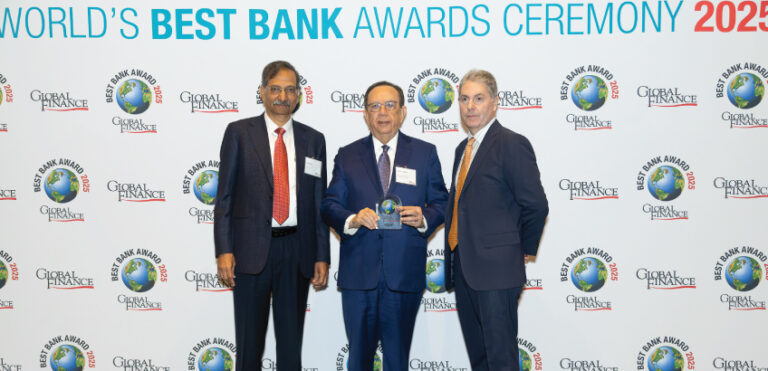 Valdez Albizu es reconocido entre los mejores gobernadores #FVDigital